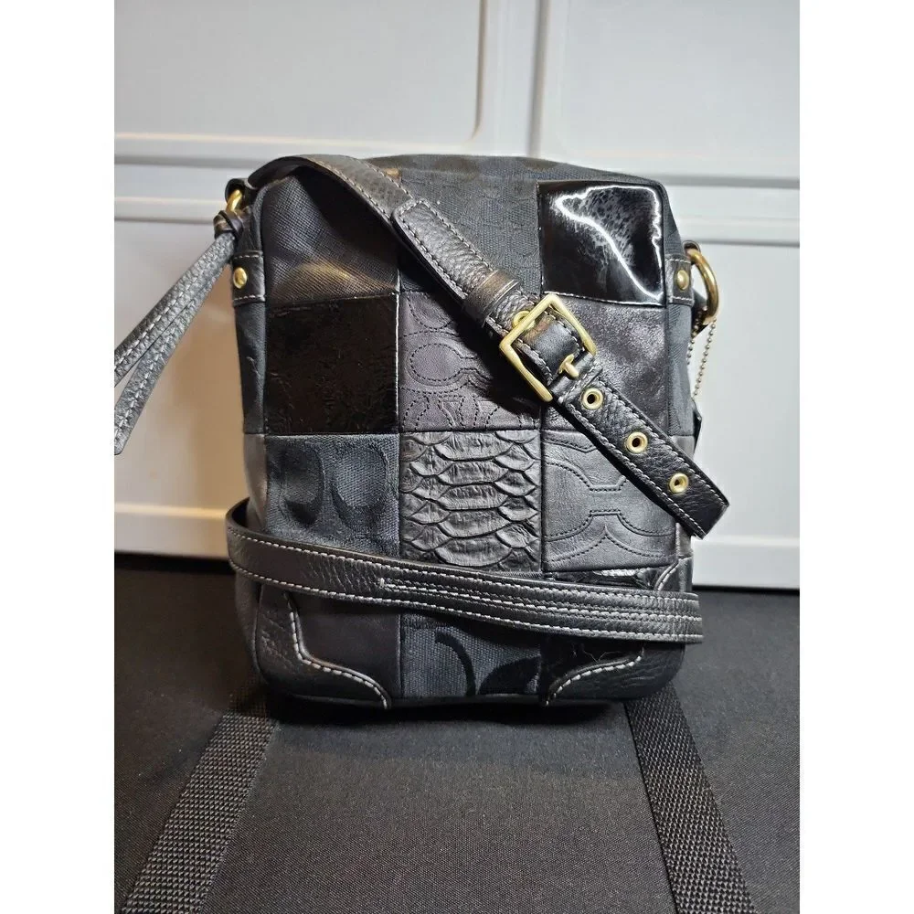 COACH RARE HAMPTON 12485 LIMITED EDITION PATCHWORK CROSSBODY Y2K